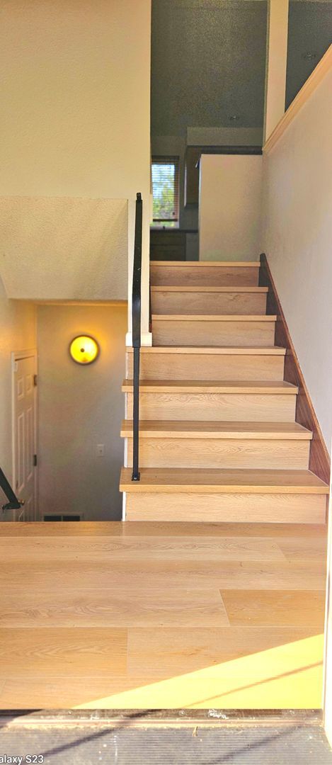 Building Photo - 4 bedroom Home on Highland Golf Course APPLICATION PENDING