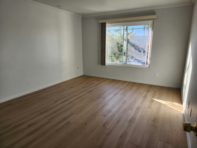 Building Photo - 4425 Caminito Pedernal