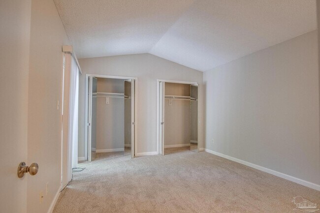 Building Photo - 3164 Cedarwood Village Ln