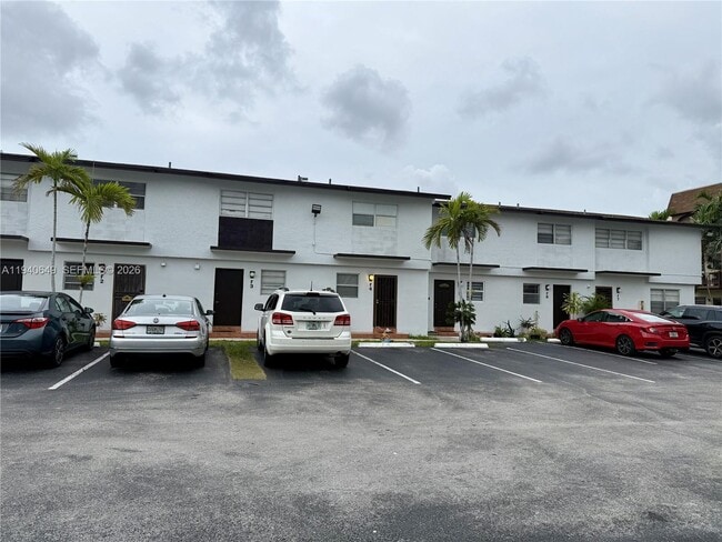 Building Photo - 20 SW 108th Ave