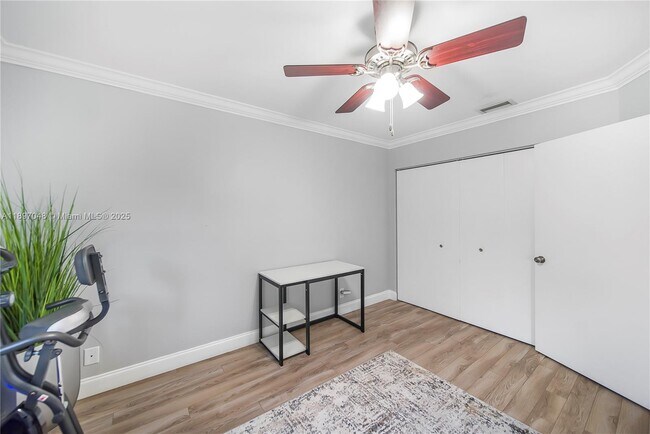 Building Photo - 9536 NW 9th Ct