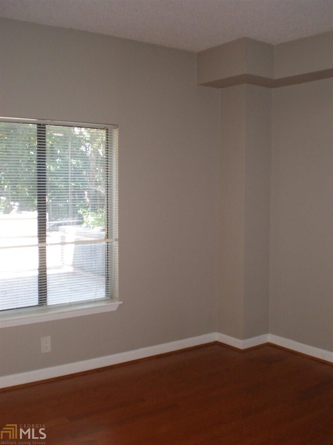 Building Photo - 1962 Spectrum Cir