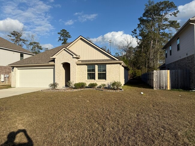 Building Photo - 24422 Dawson Ct