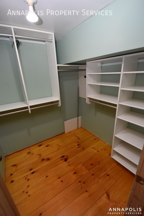 Building Photo - 1810 View Top Ct