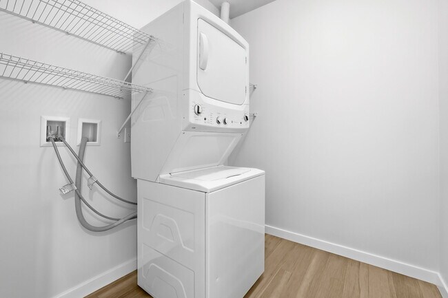 Building Photo - 71 Connecticut Ave