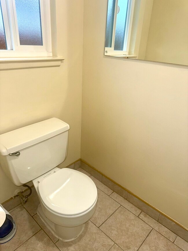 Building Photo - 4548 N Meridian Ave