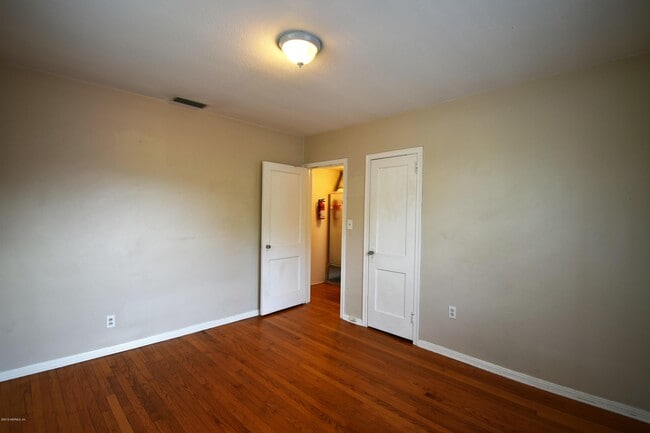 Building Photo - 3661 St Johns Ave