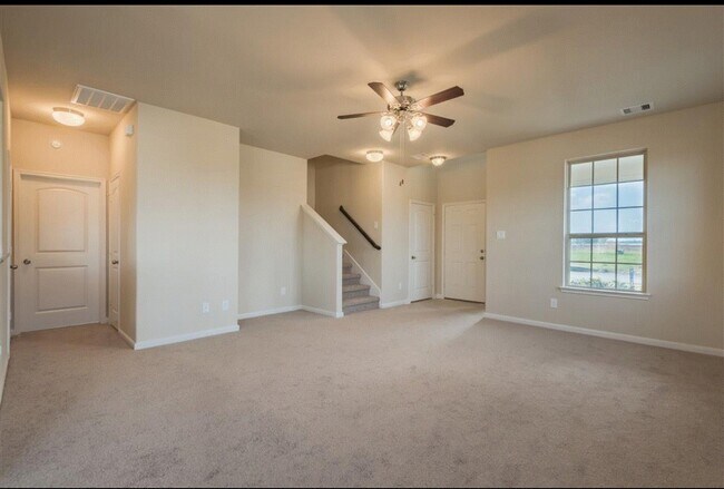 Building Photo - 2631 Cold River Dr