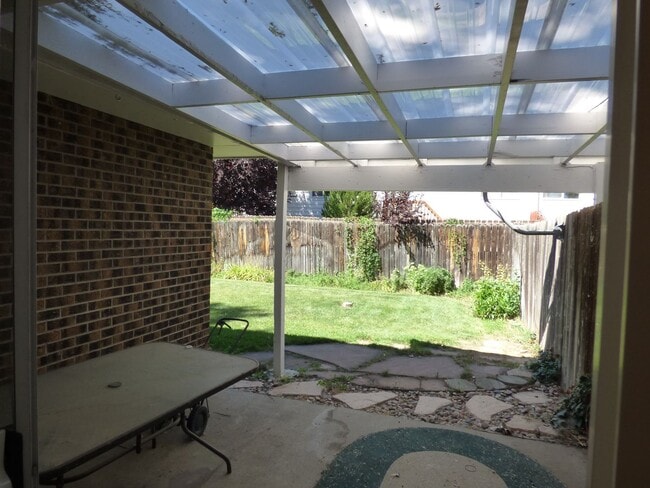 Building Photo - 918/920 Kelly Place