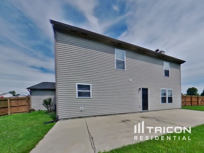 Building Photo - 101 Bent Stream Ln
