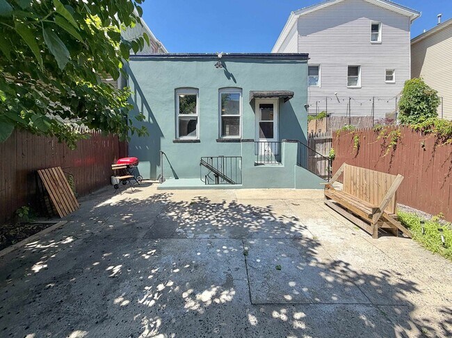 Building Photo - 42 Greenville Ave