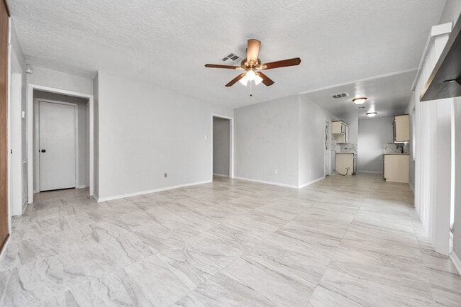 Building Photo - 4830 Ridgestone St