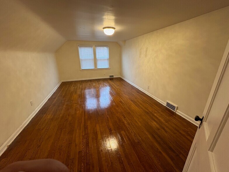 Building Photo - 3653 Winchell Rd