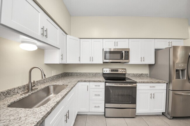 Building Photo - 7545 Brompton St