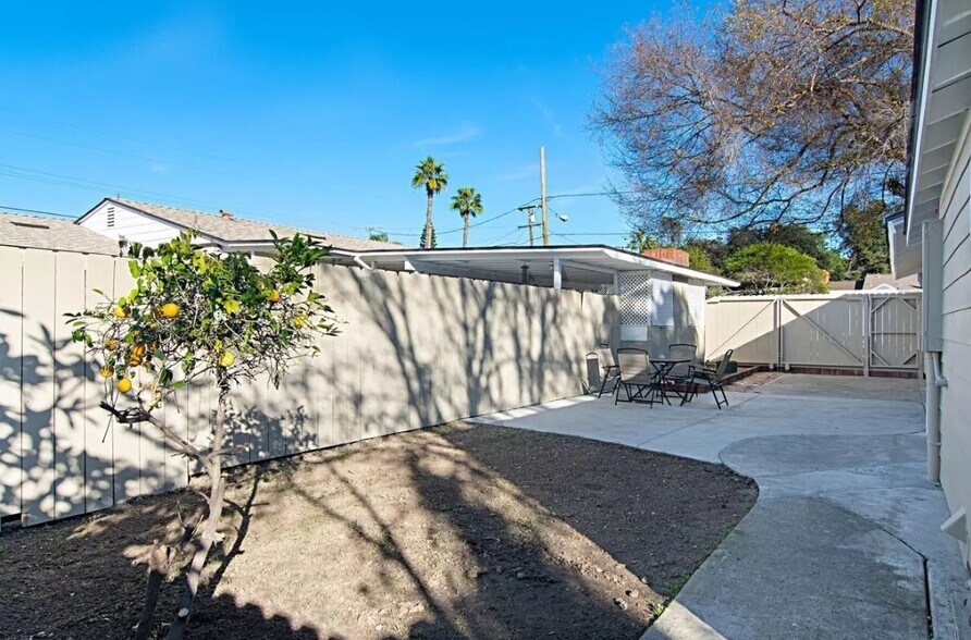 Building Photo - 8069 Darryl St