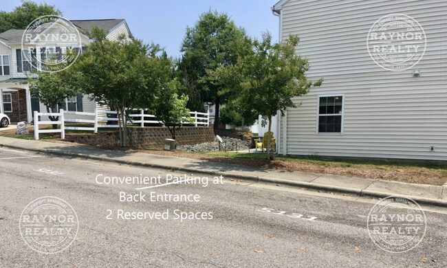 Building Photo - 5131 Thornton Knoll Way