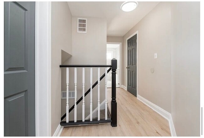 Building Photo - 3 bedroom Dundalk