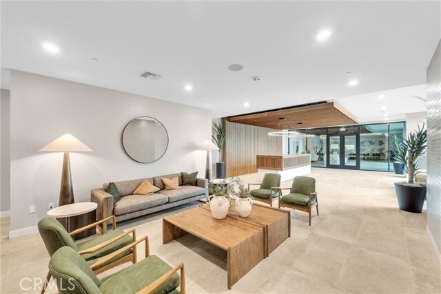 Building Photo - 2209 Rivington