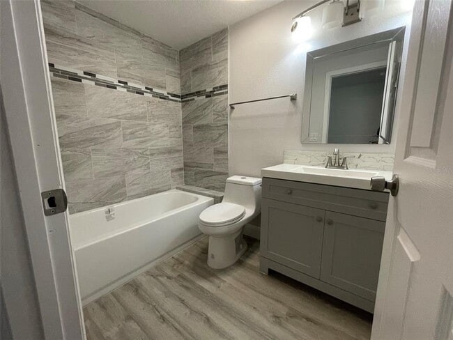 Building Photo - 139 Hunter Lake Dr