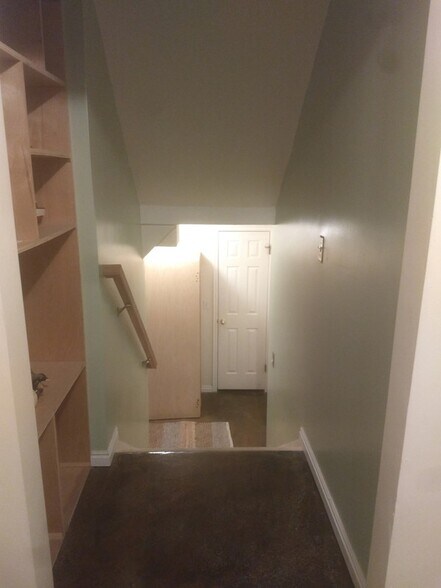Building Photo - 1171 Country Ridge Dr