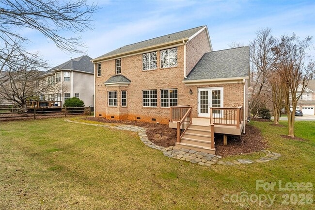 Building Photo - 704 Deercross Ln