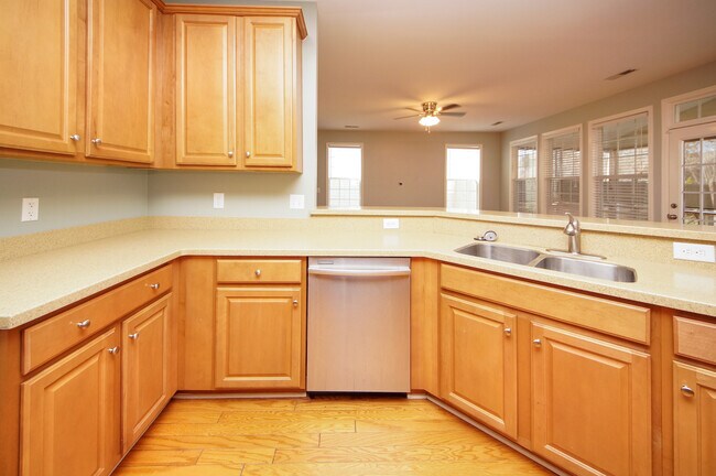 Building Photo - Beautiful Home in Wescott Plantation