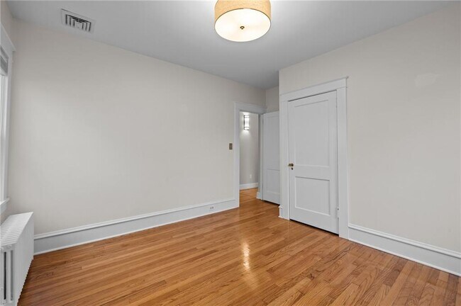 Building Photo - 36 Almy St