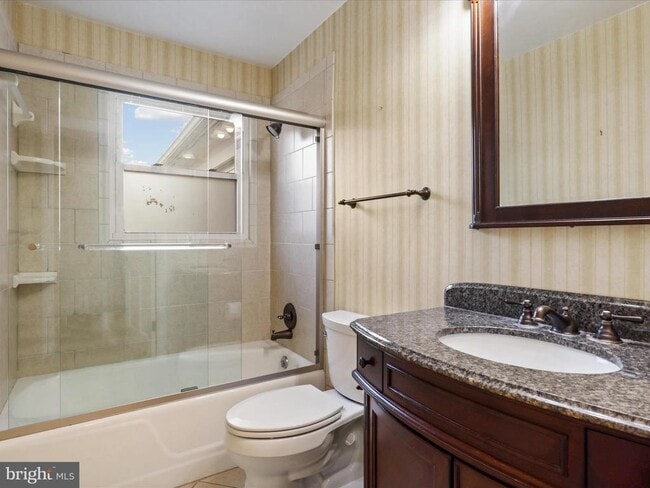 Building Photo - 1919 Kenbar Ct