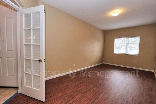 Building Photo - 3240 Big Bear Dr