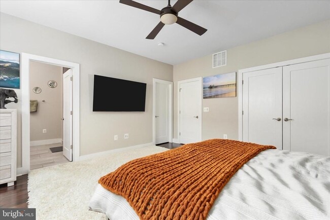 Building Photo - 44735 Medway Ter