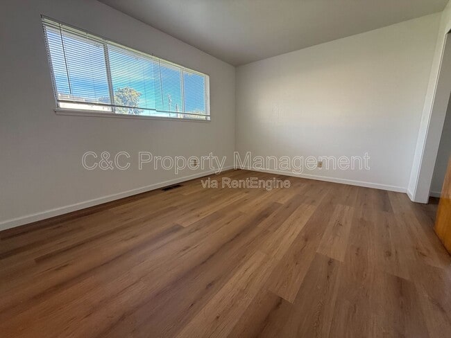 Building Photo - 840 Camille Ct