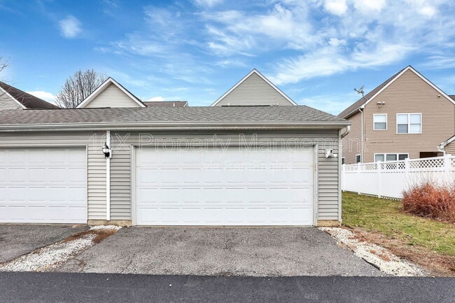 Building Photo - 4674 Grand Strand Dr