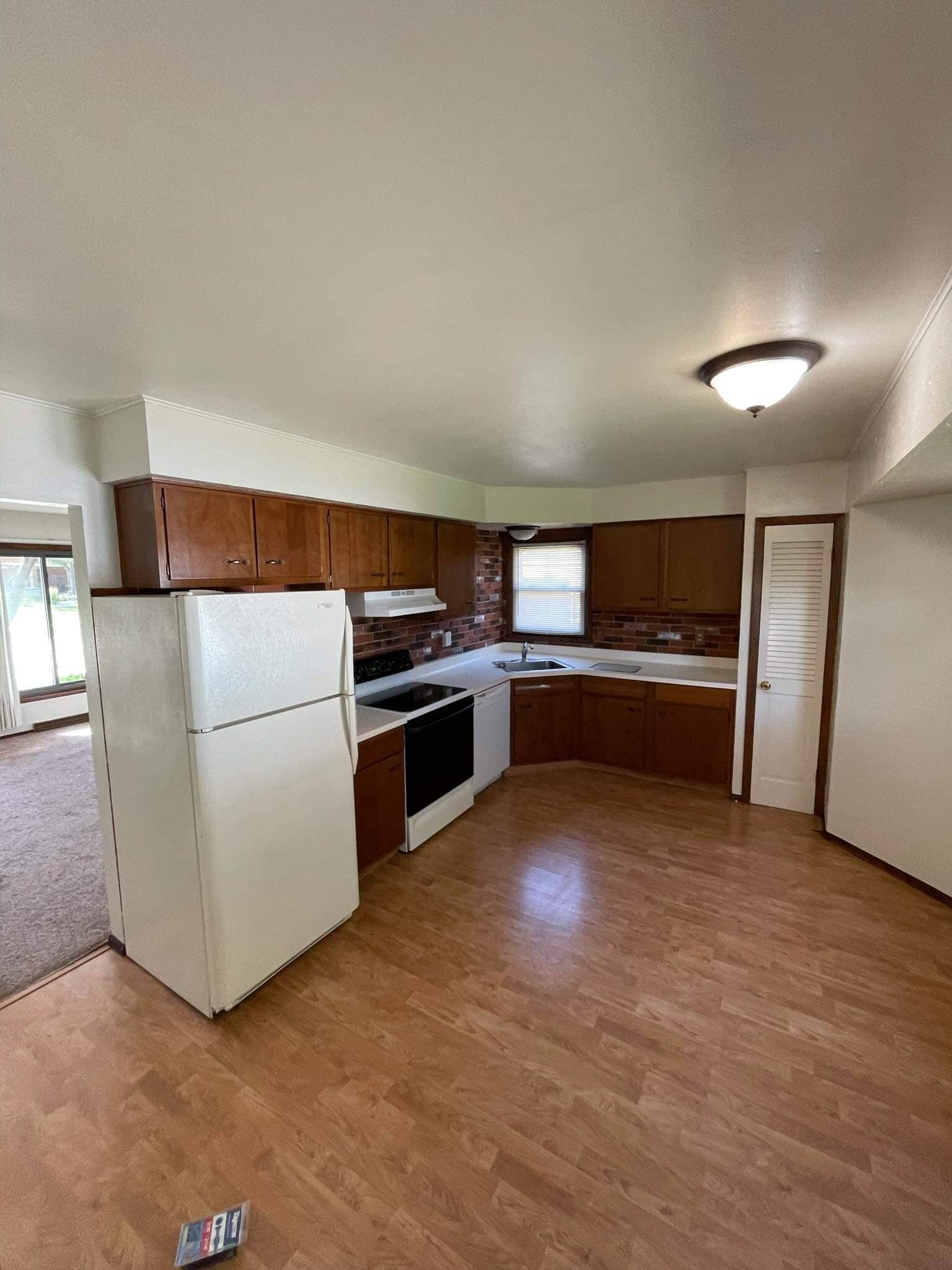 Building Photo - 224 N Eagle St