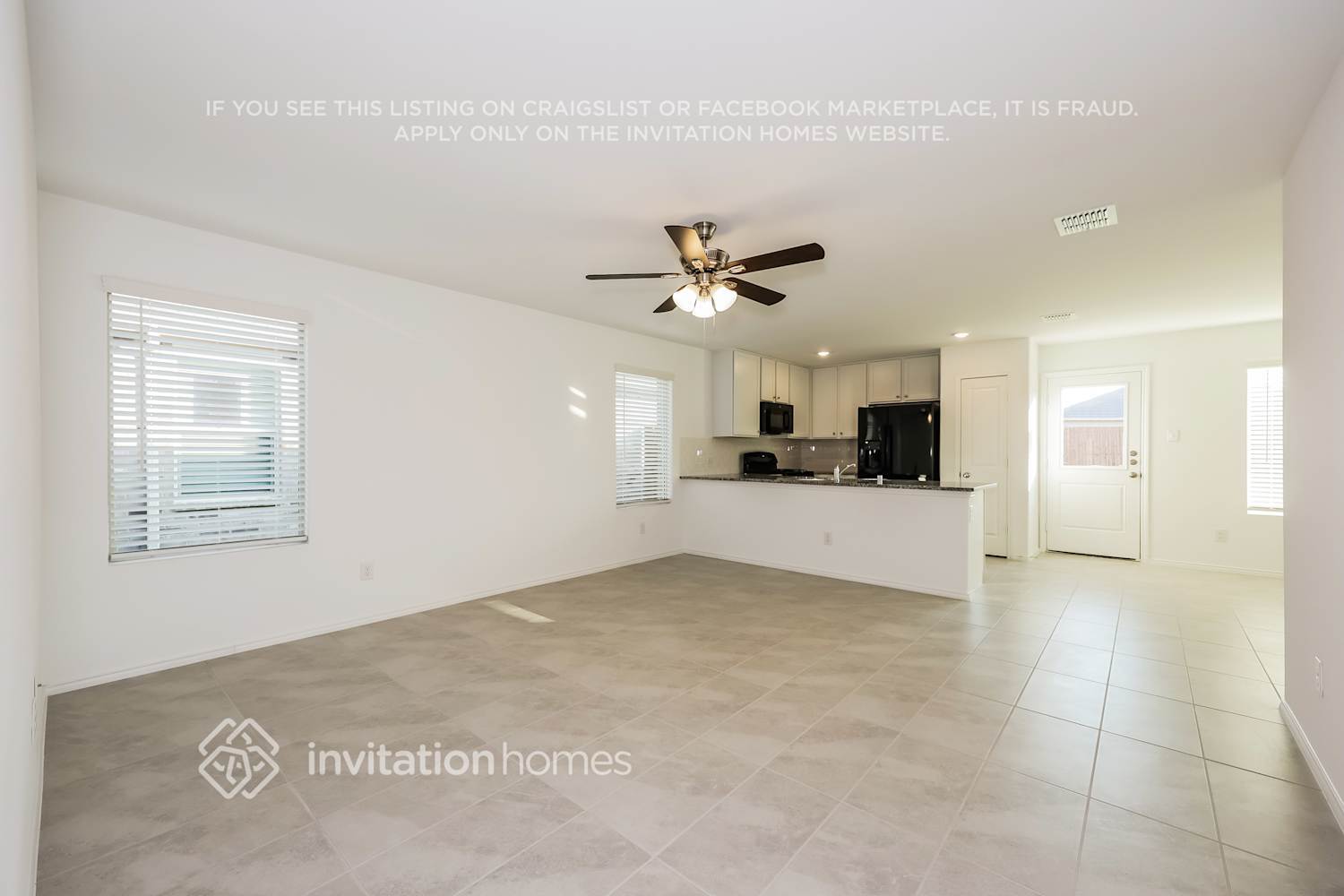 Building Photo - 2401 Ava Dr