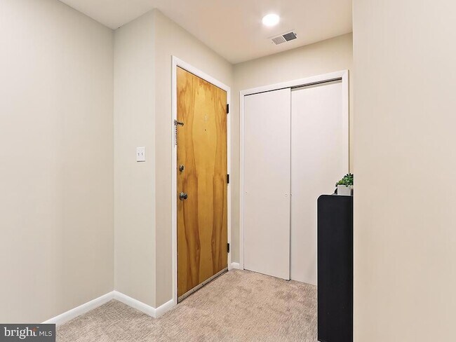 Building Photo - 107 Delamere Dr