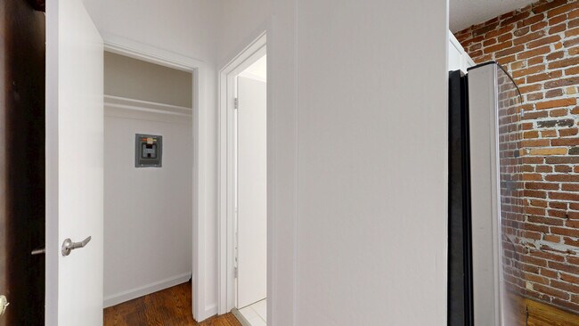 Building Photo - 145 Fell St