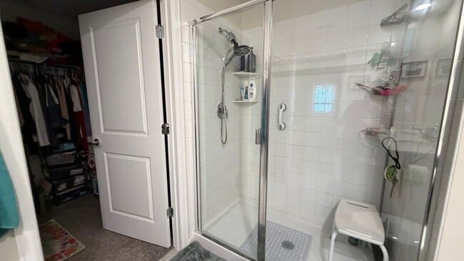 Building Photo - Beautiful 3 bed 2 bath Home - Unfurnished