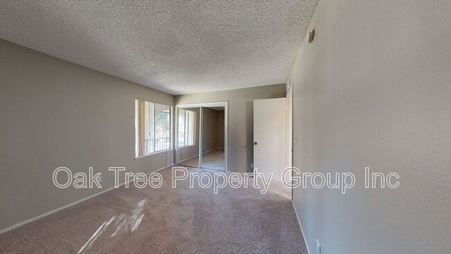 Building Photo - 1637 Catalina Ct