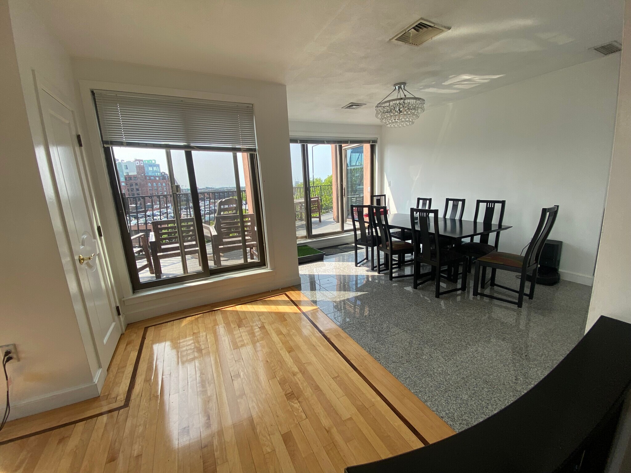 Building Photo - 21 Snow Hill St