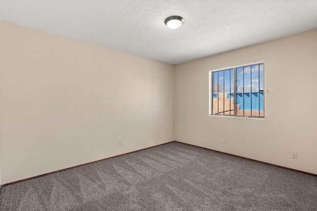 Building Photo - 5909 Berquist Pl NW