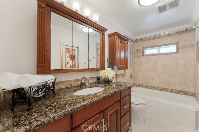 Building Photo - 14022 Elmbrook Dr