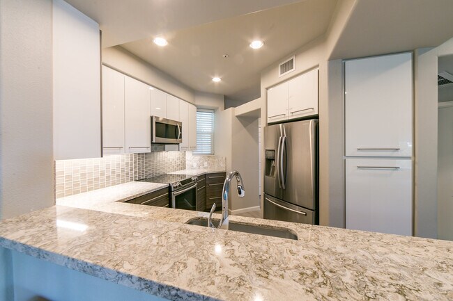 Building Photo - 880 Meridian Bay Ln