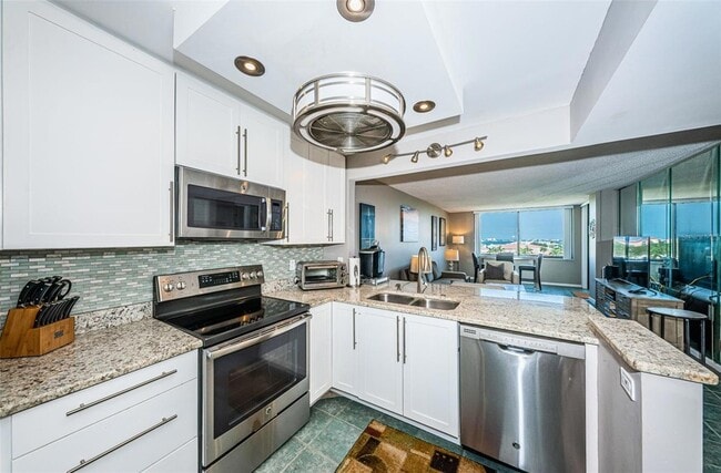 Building Photo - 6104 Palma Del Mar Blvd S