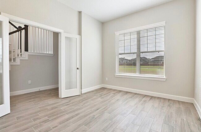 Building Photo - 2206 Bridgeport Path Dr