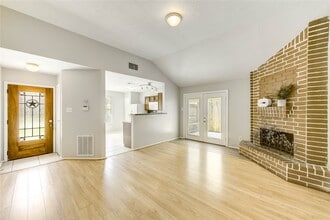 Building Photo - 5207 Beaverhill Dr
