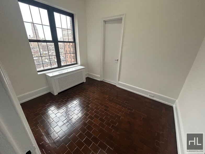 Building Photo - WEST 73 STREET