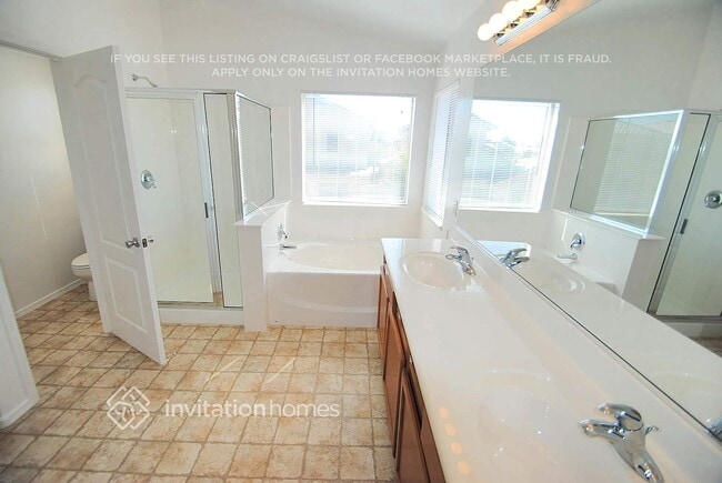 Building Photo - 15439 W Cottonwood Cir