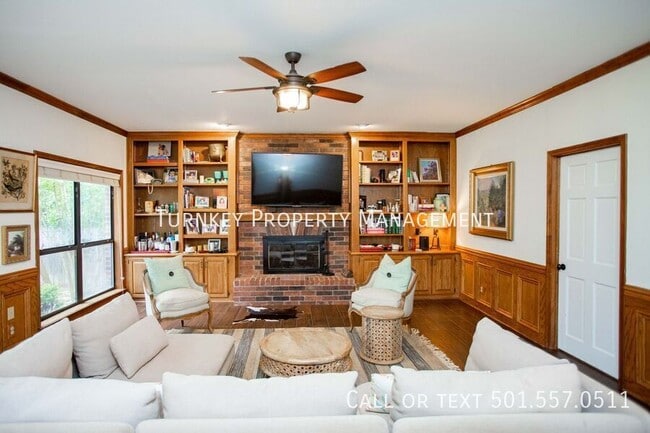 Building Photo - 14205 Longtree Dr