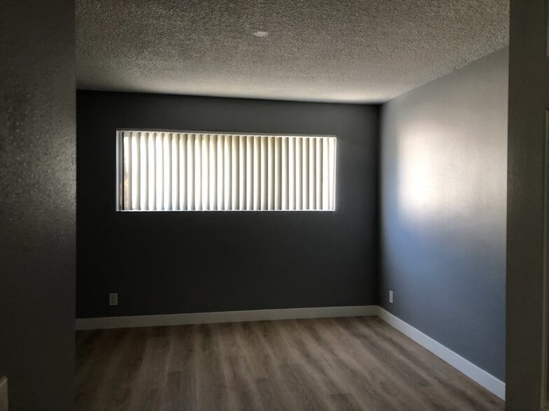 Building Photo - 5430 Corteen Pl