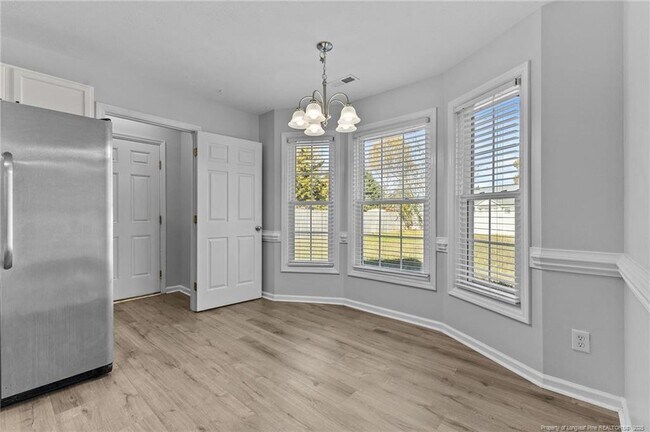 Building Photo - 7780 Buttonwood Ave